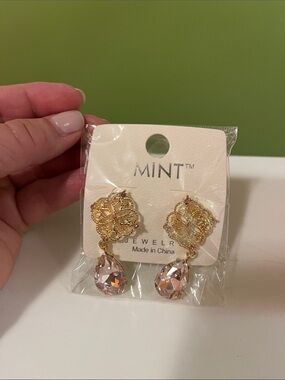 NWT Mint Gold Filigree Earrings with Blush Teardrops